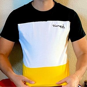 Limited edition Diamond Supply Company. Flattering fit and light material.